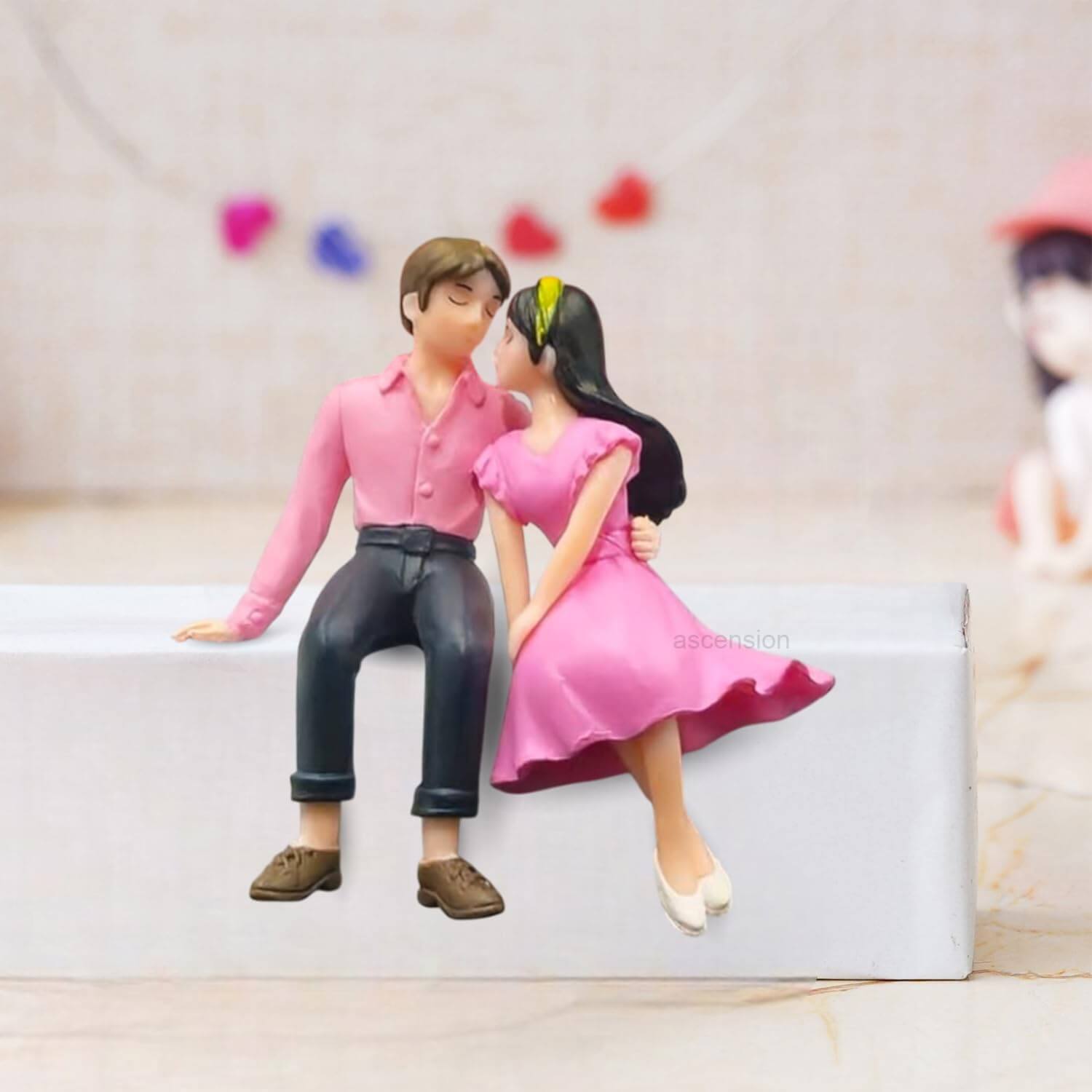 Romantic Lovely Couple Gift for Girlfriend Boyfriend Husband Wife Miniature Statue