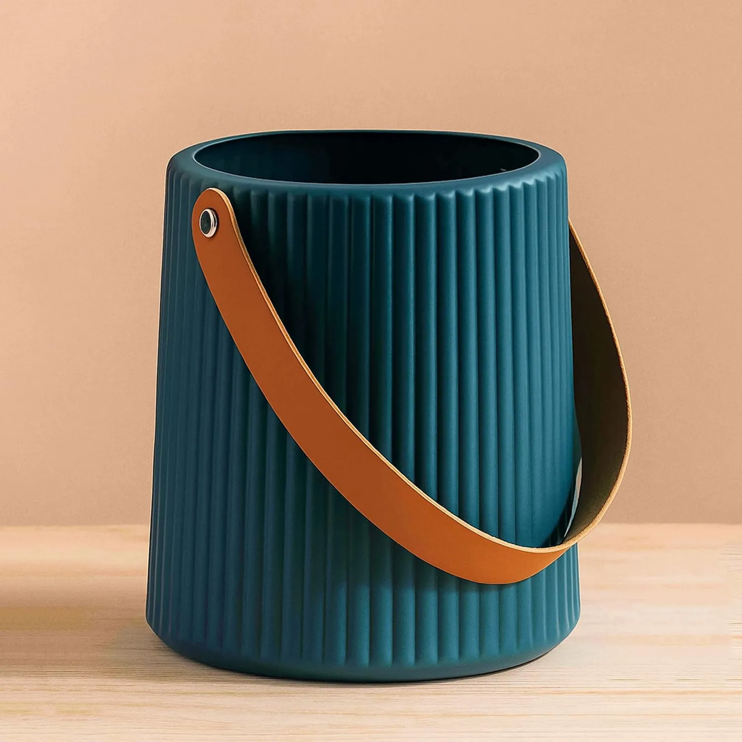 Plastic Flower Vase with Faux Leather Handle Table-top Flower Pot