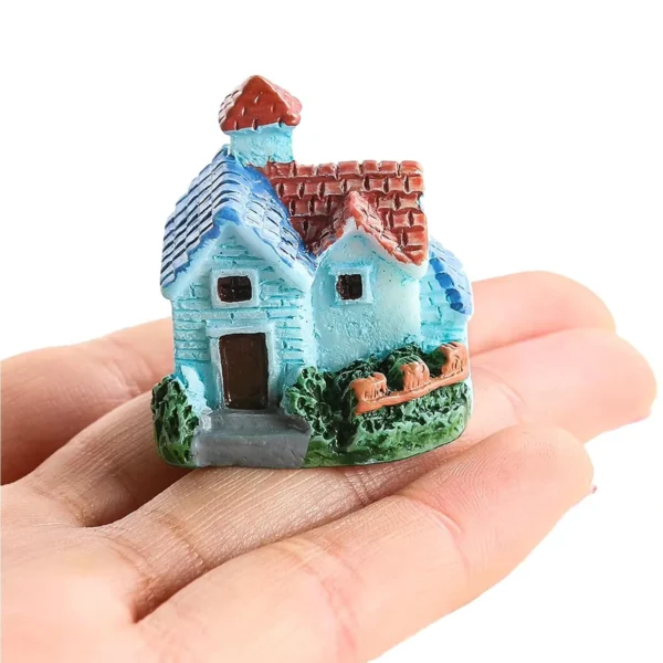 Pack of 4 Miniature Toy Huts