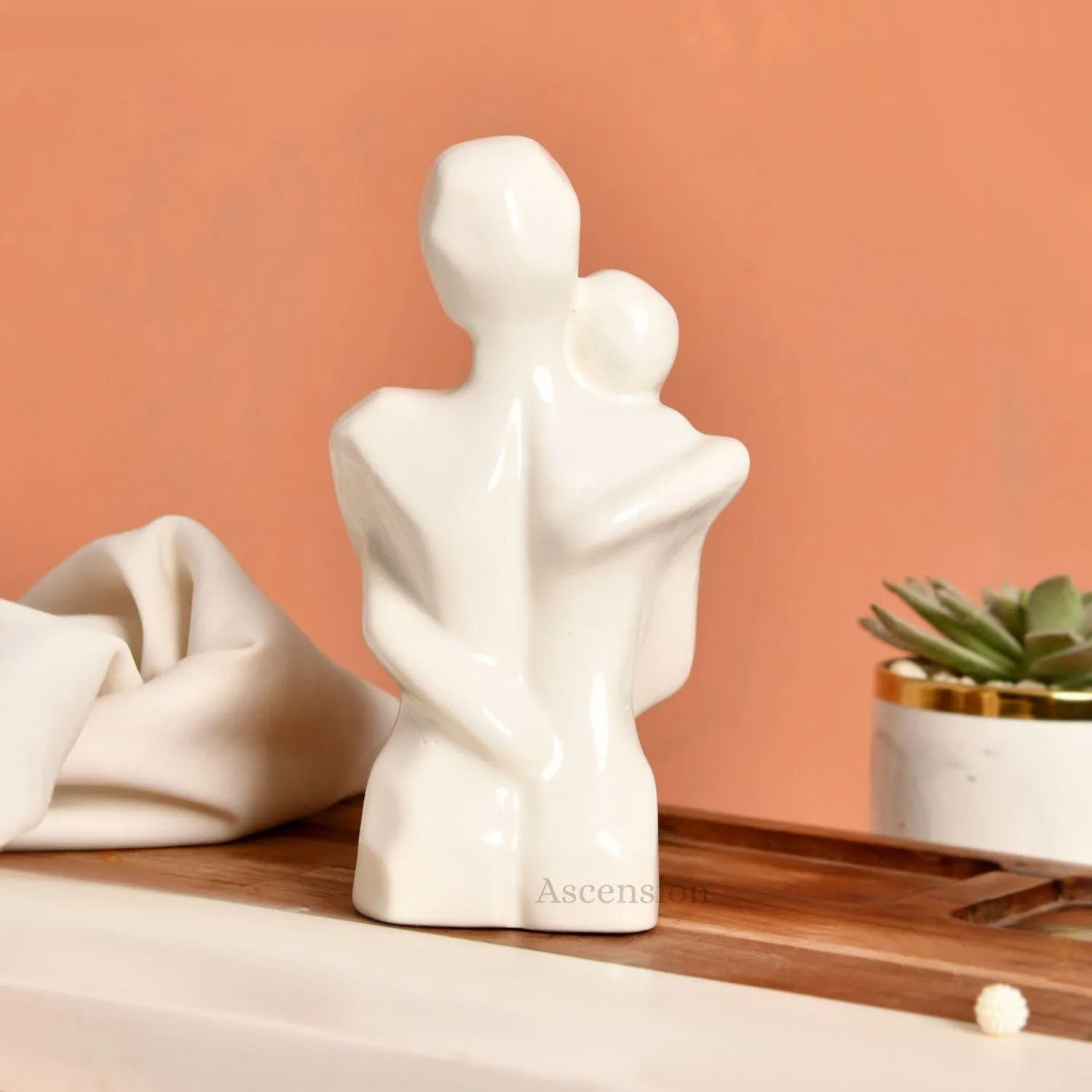 Romantic Couple Family Statue