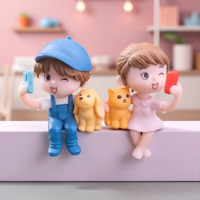 Couple Mini Statues