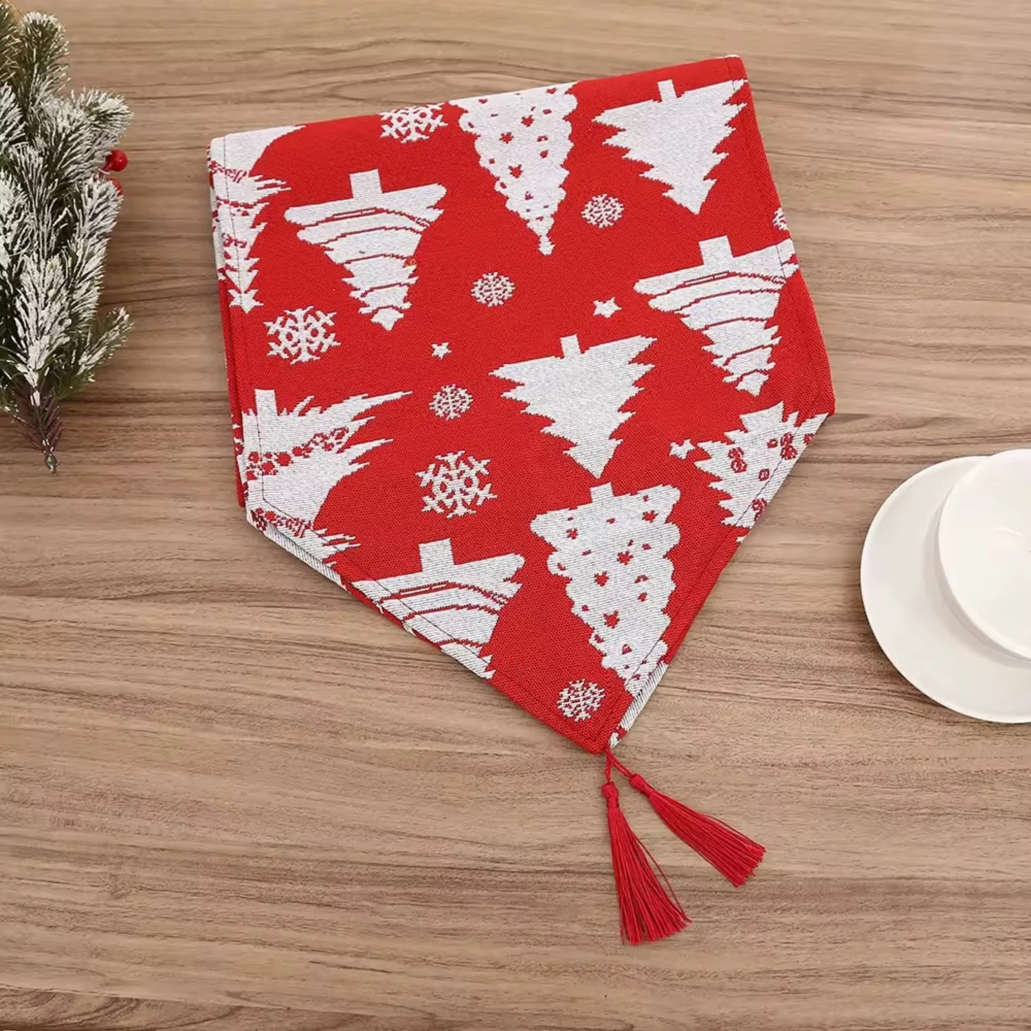 Christmas Table Runner Red Festive Dining Table Decoration with White Xmas Tree Pattern