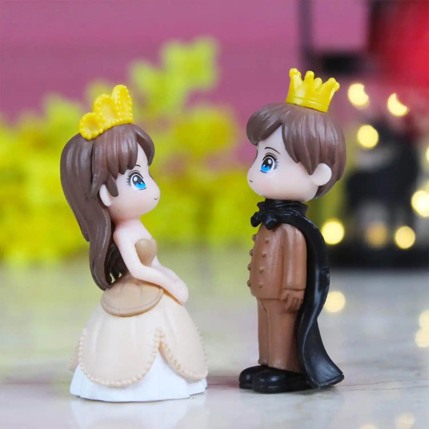 ascension Romantic Lovely Couple Gift for Girlfriend Boyfriend Husband Wife Miniature Statue Figurine for Valentines Day Gifts for Your Love Valentine Gift Items Love Miniature Adventure Showpiece