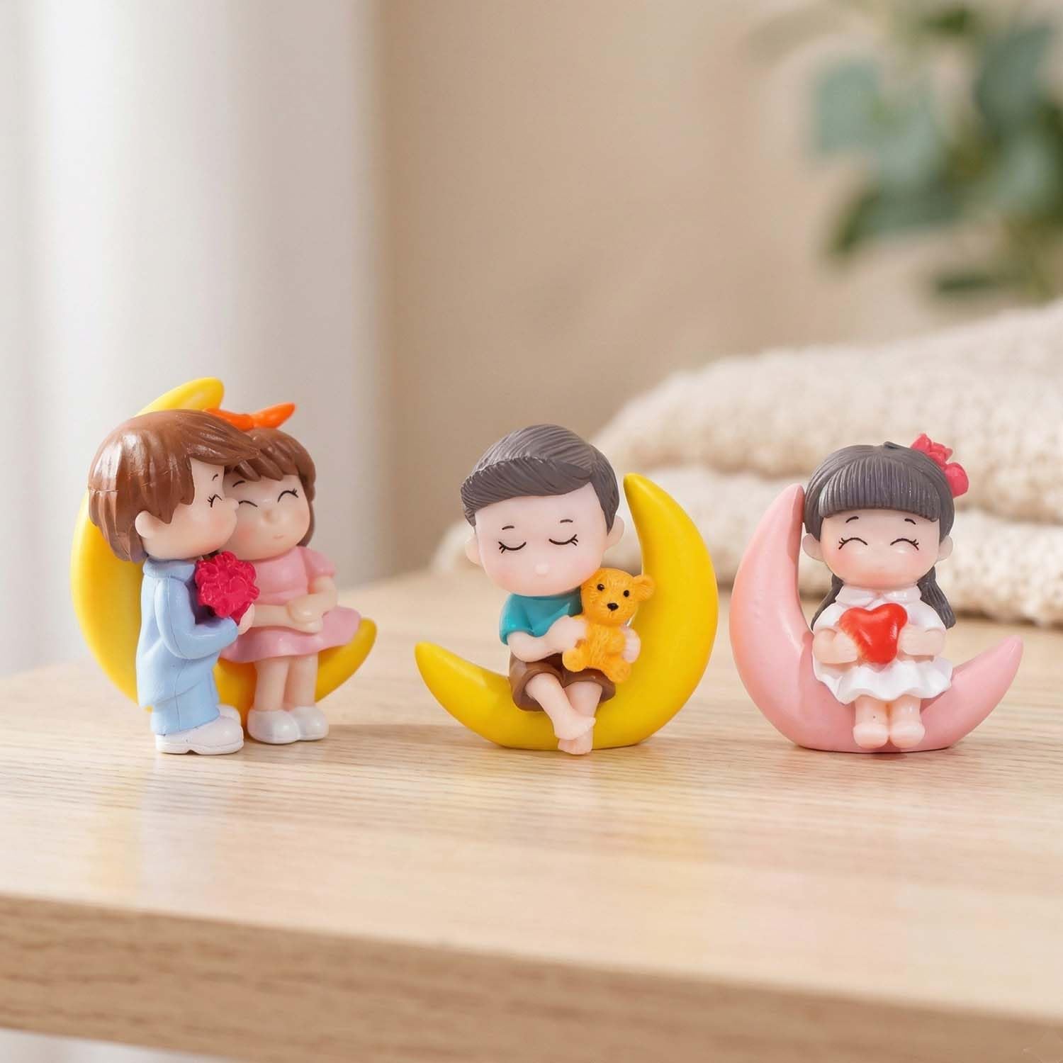 ascension Set of 2 Cute Couple Miniature Figurine