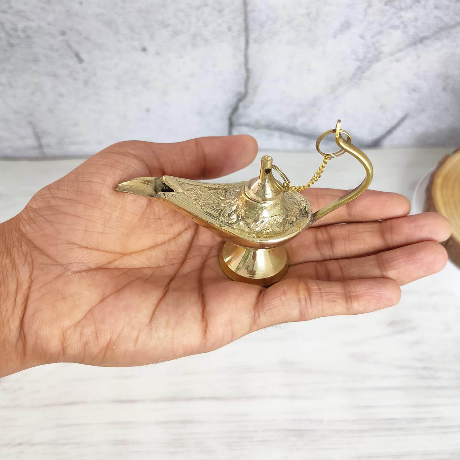 Ascension Brass Hand Crafted Metal Aladdin Chirag Lamp Home Decor Showpiece (Golden) (10x6.5cm) - Image 3